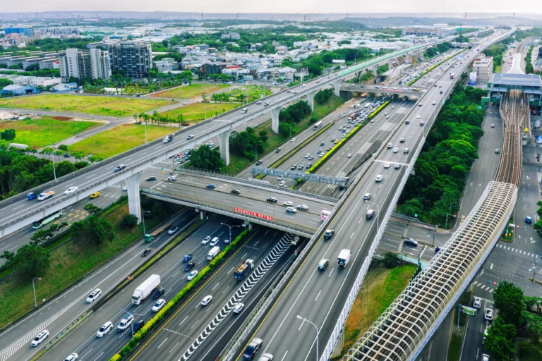 輝達超微進駐遠雄自貿港，遠雄MetaLink廠辦受惠廊帶效應